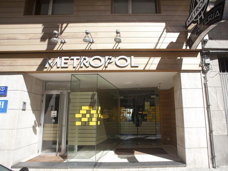 Hotel Metropol By Carris Lugo Bagian luar foto